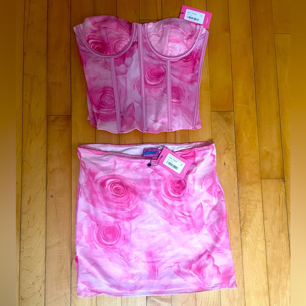 New with tags! Pink two piece. Edikted